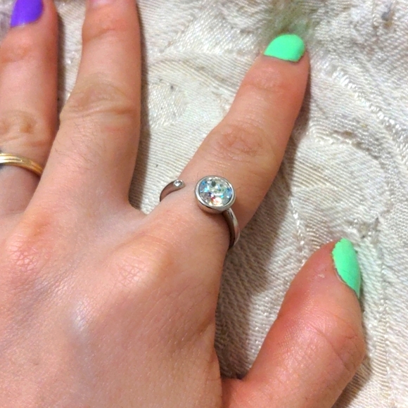 Crystal gemstone ring - Picture 1 of 2